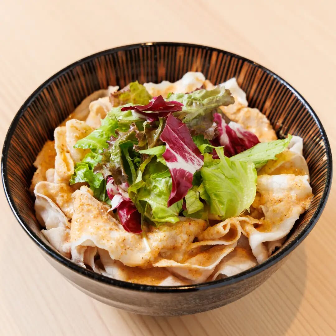 【暑い日に食べたい、ひんやり濃厚な一杯🥢✨】