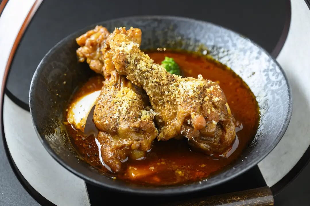 【旨辛ソースで楽しむ、食欲そそる鶏料理🔥】
